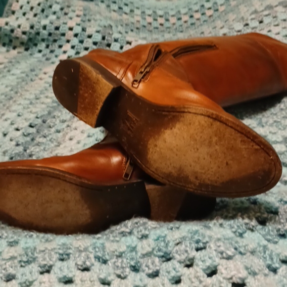 Frye boots. 👢 - Picture 6 of 8